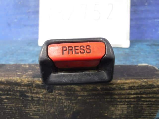 Driver's Seat Seat Belt SUZUKI Every 1998 V-DE51V 8490156F105FJ — photo 2