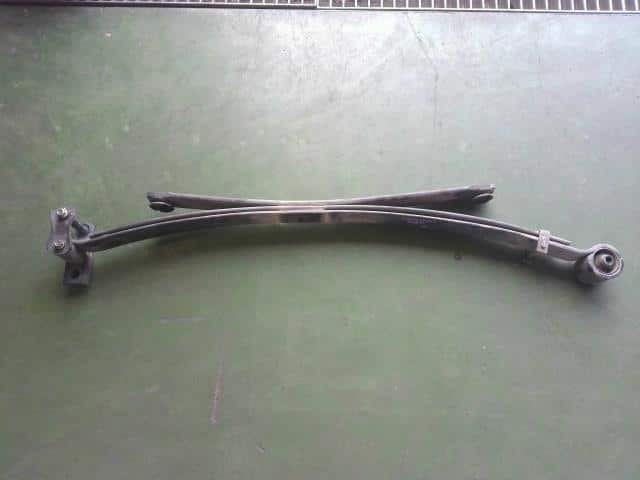 Rear Right Leaf Spring Assembly HONDA Acty 2009 GBD-HA7 — photo 1