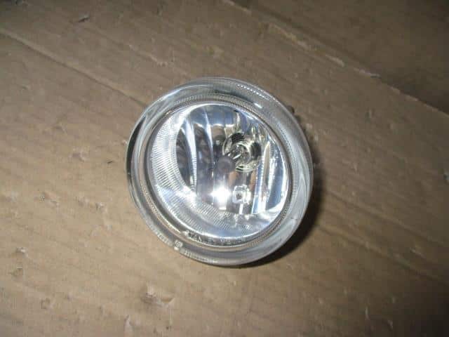 Left Fog Light SUZUKI MR Wagon 2002 TA-MF21S 3556073H00 — photo 1