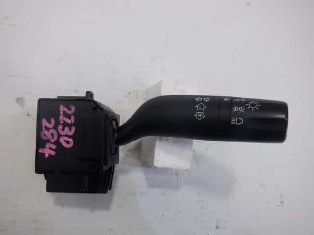 Light MAZDA Axela 2011 DBA-BLFFP C27366122 — photo 1