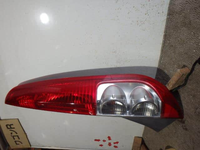 Right Tail Light HONDA Life 2007 DBA-JB5 — photo 2