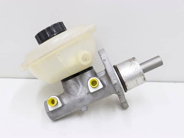 Brake Master Cylinder Porsche Porsche 911 series 1998 GF-99666 — photo 2