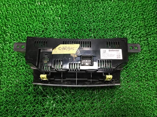 A/C Control Panel SUBARU Legacy 2012 DBA-BR9 — photo 3