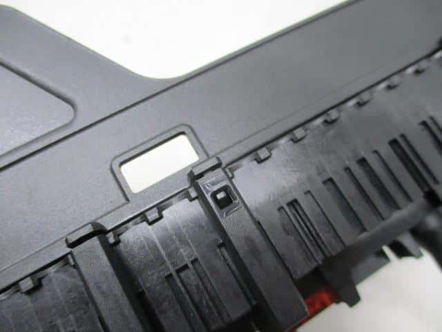 Fuse Box MERCEDES-BENZ Benz e class 2011 DBA-212256C — photo 4