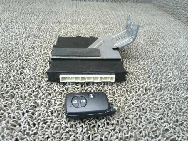 Control Unit TOYOTA 86 2012 DBA-ZN6 SU00304494 — photo 4