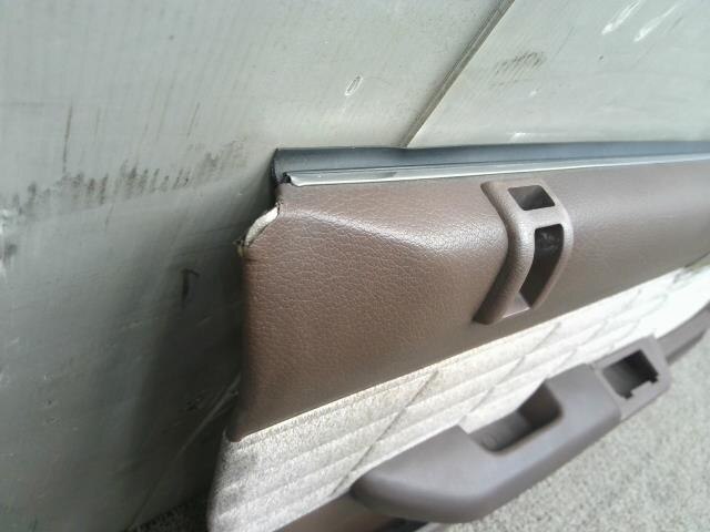 Front Left Door Trim NISSAN Cedric 1995 E-WY30 — photo 3