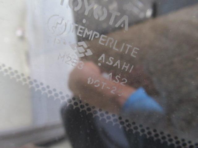 Rear Windshield TOYOTA Mark II 1995 E-GX90 — photo 4