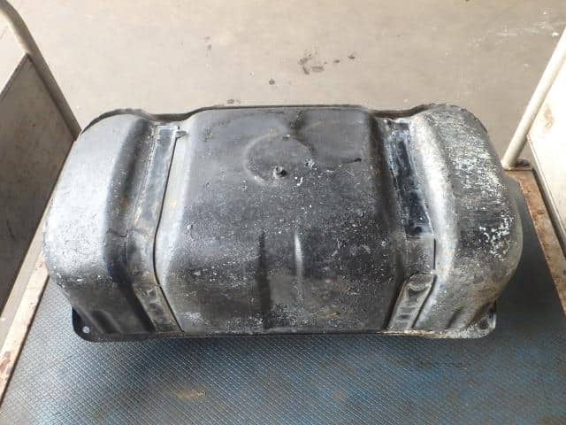 Fuel Tank ISUZU 2001 KK-NKR71E3N — photo 2