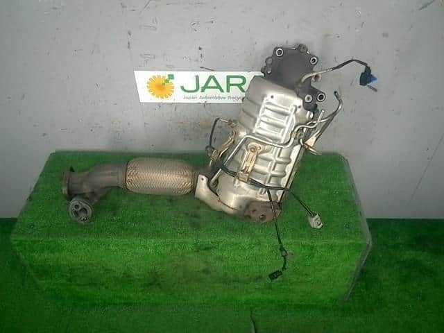 Exhaust Manifold MAZDA CX-5 2013 LDA-KE2AW — photo 1