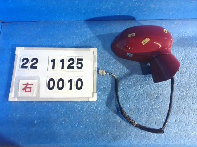 Right Side Mirror HONDA Fit 2002 LA-GD1 — photo 1