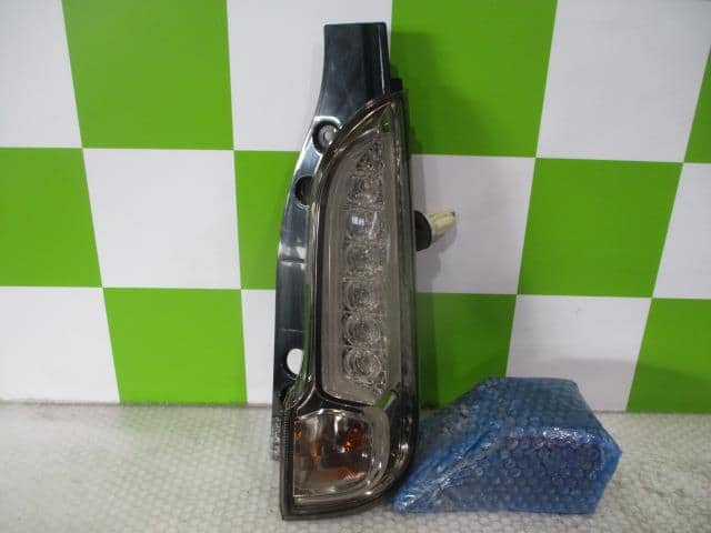 Right Tail Light MAZDA Flair wagon 2015 DAA-MM42S 1A2151161A — photo 1