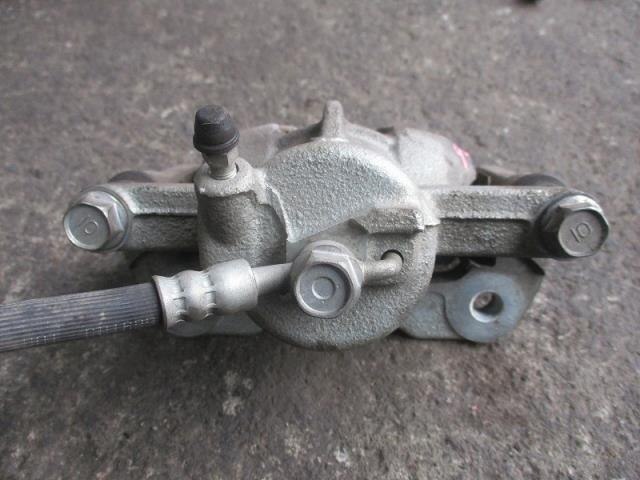 Front Right Caliper TOYOTA Pixis 2019 EBD-S331 — photo 4