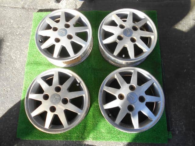 Wheel DAIHATSU Mira 1996 V-L500V 4261187B16030 — photo 1