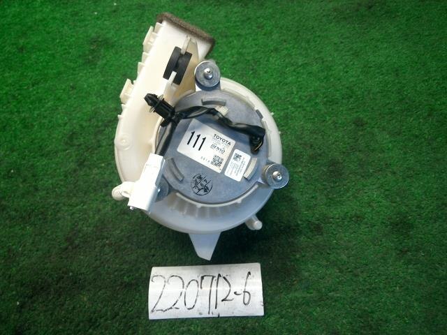 Blower Motor TOYOTA Prius 2009 DAA-ZVW30 — photo 4