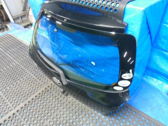 Back Door Assembly TOYOTA Vitz 2006 DBA-KSP90 — photo 8