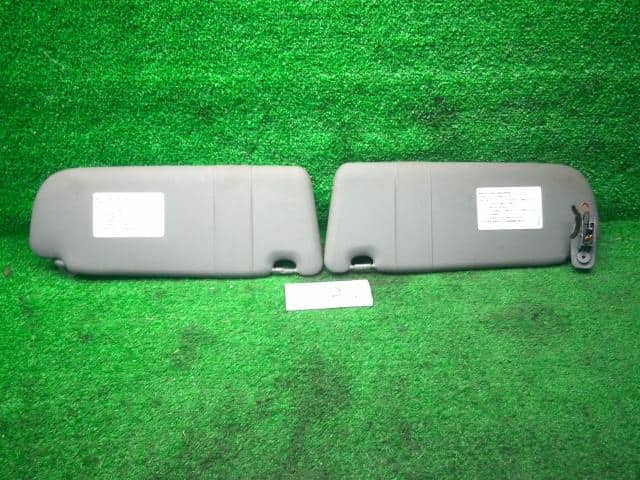 Sun Visor AUDI Audi a4 2000 GF-8DAPSF 8D0857551 — photo 1