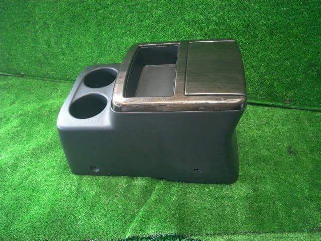 Console Box NISSAN Elgrand 2010 DBA-TNE52 — photo 1