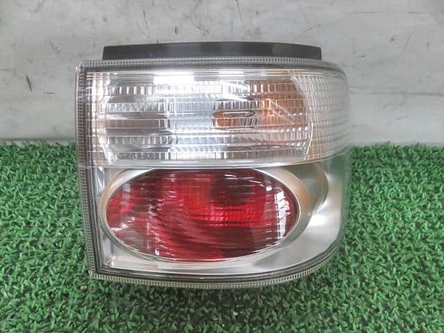 Right Tail Light DAIHATSU Tanto 2006 ABA-L360S 81550B2110 — photo 1