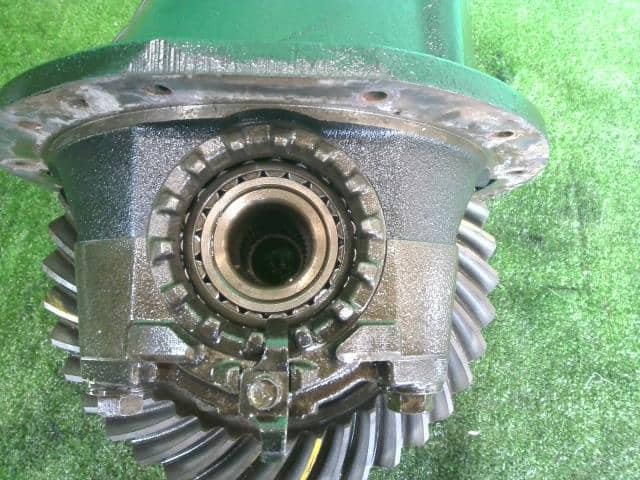 Rear Rigid Differential Assembly HINO Dutro 2004 PB-XZU301X 411208300 — photo 6