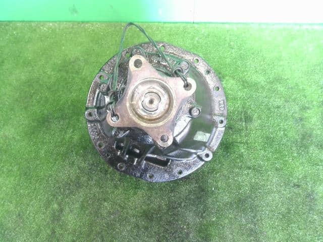 Rear Rigid Differential Assembly HINO Dutro 2004 PB-XZU301X 411208300 — photo 1