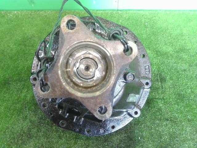 Rear Rigid Differential Assembly HINO Dutro 2004 PB-XZU301X 411208300 — photo 3
