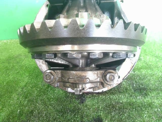 Rear Rigid Differential Assembly HINO Dutro 2004 PB-XZU301X 411208300 — photo 8