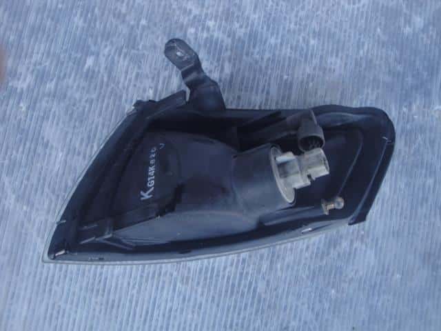 Right Side Marker Light MAZDA Capella 1998 GF-GWER — photo 2