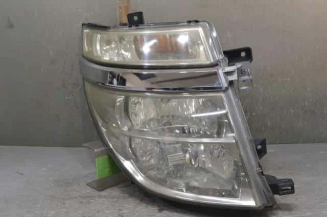 Right Headlight NISSAN Elgrand 2003 UA-E51 — photo 1
