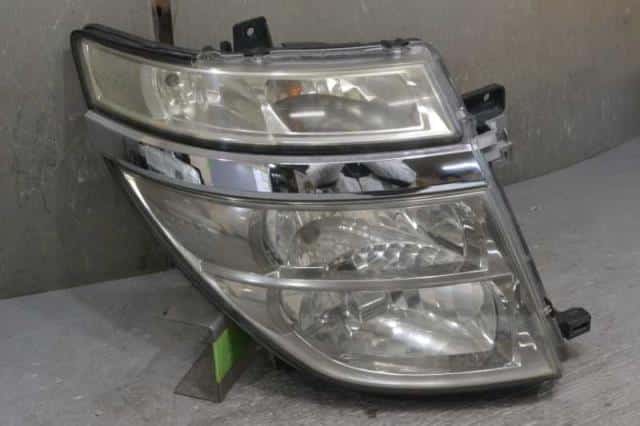 Right Headlight NISSAN Elgrand 2003 UA-E51 — photo 2