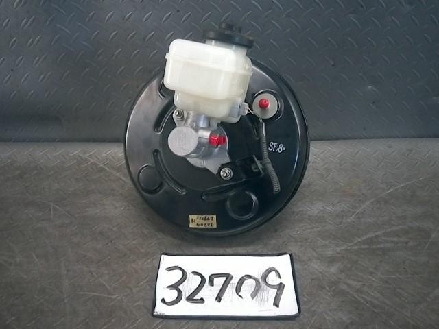 Brake Master Cylinder TOYOTA Lexus is 2014 DBA-GSE30 — photo 1