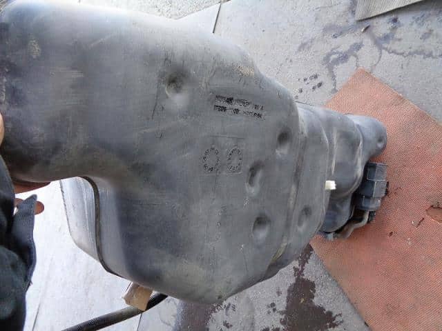 Fuel Tank NISSAN Cube 2008 DBA-Z12 — photo 3