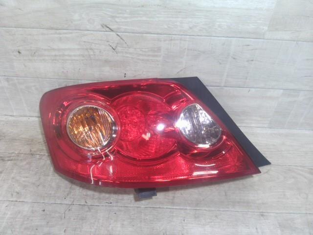 Left Tail Light TOYOTA Mark X 2006 DBA-GRX125 — photo 1