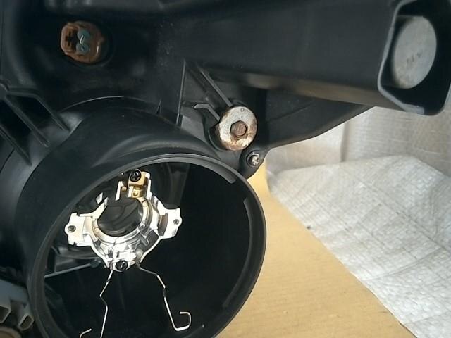 Right Headlight TOYOTA Spade 2012 DBA-NCP141 — photo 4