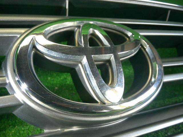 Radiator Grille TOYOTA Landcruiser 2002 GH-UZJ100 — photo 3