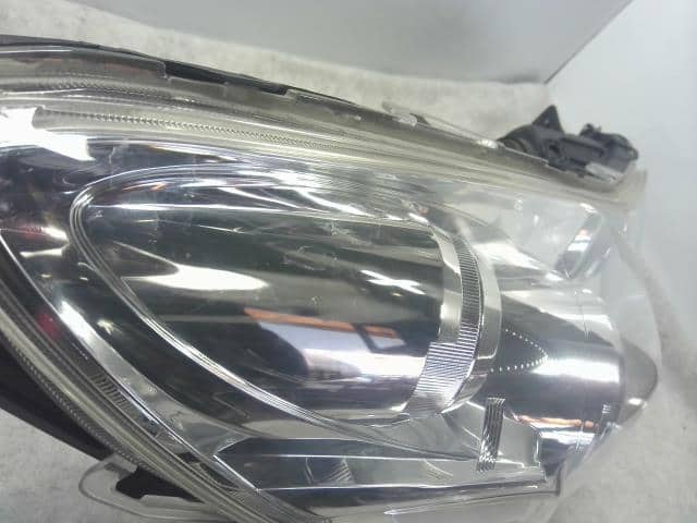 Right Headlight SUBARU Legacy 2010 DBA-BR9 — photo 5