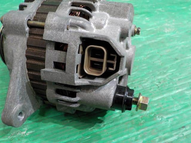 Alternator Mitsubishi Fuso 2001 GE-FB510B MD354801 — photo 4