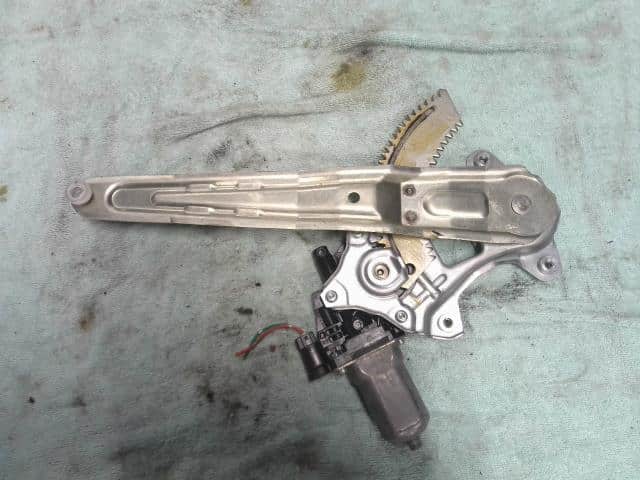Rear Left Door Regulator SUZUKI Alto 2010 DBA-HA25S 8350264L10 — photo 3