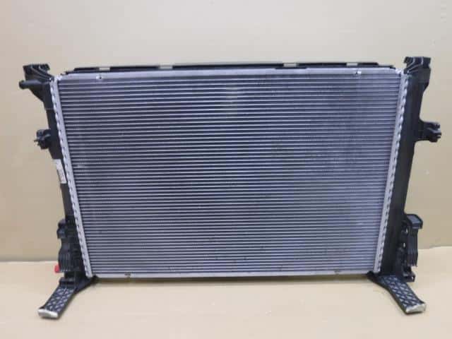 Radiator MERCEDES-BENZ Benz a class 2014 DBA-176042 — photo 2
