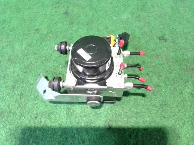 ABS Actuator TOYOTA Passo 2015 DBA-KGC35 — photo 1
