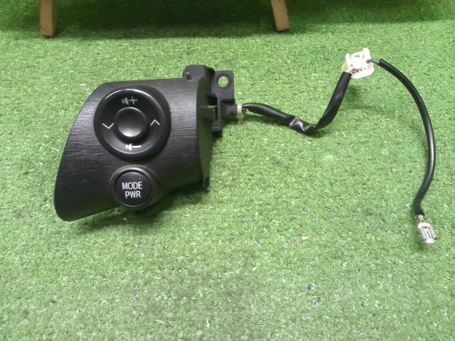 Switch TOYOTA IQ 2011 DBA-KGJ10 — photo 2