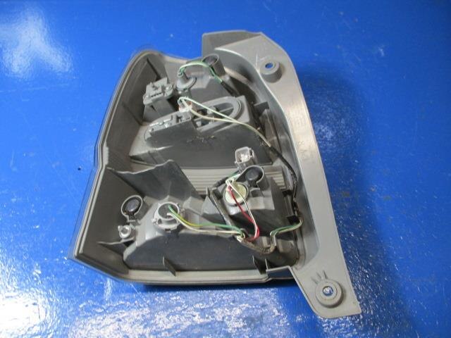 Right Tail Light TOYOTA Spade 2013 DBA-NCP145 — photo 3