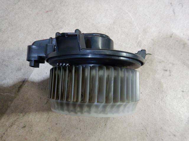 Blower Motor TOYOTA vellfire 2009 DBA-ANH20 — photo 3