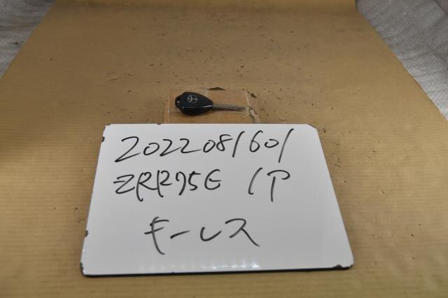 Keyless Entry Remote Control Key TOYOTA Noah 2009 DBA-ZRR75 — photo 1