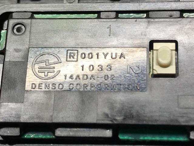 Keyless Entry Remote Control Key TOYOTA Prius 2010 DAA-ZVW30 — photo 3