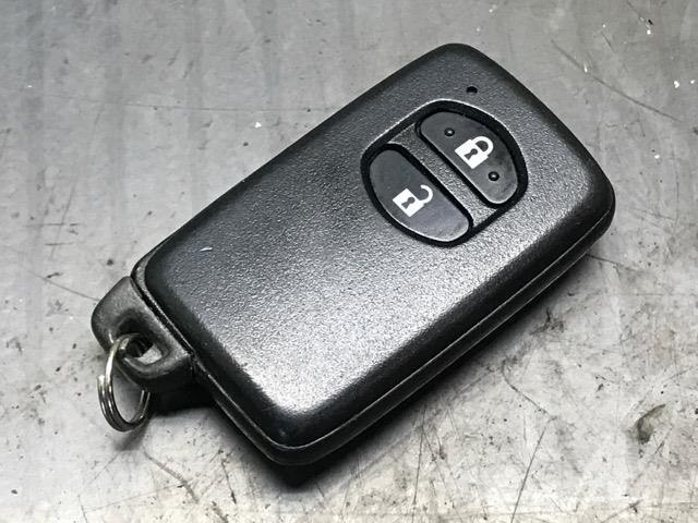 Keyless Entry Remote Control Key TOYOTA Prius 2010 DAA-ZVW30 — photo 1