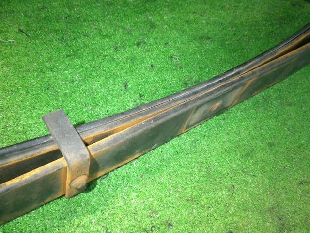 Rear Right Leaf Spring Assembly SUZUKI Carry 2002 LE-DA63T 4131067H10 — photo 4