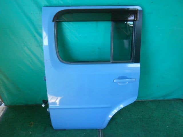 Rear Left Door Assembly NISSAN Cube 2007 DBA-YZ11 — photo 3