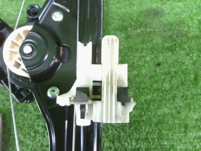 Front Left Door Regulator Fiat Fiat 500 2012 ABA-31209 — photo 5
