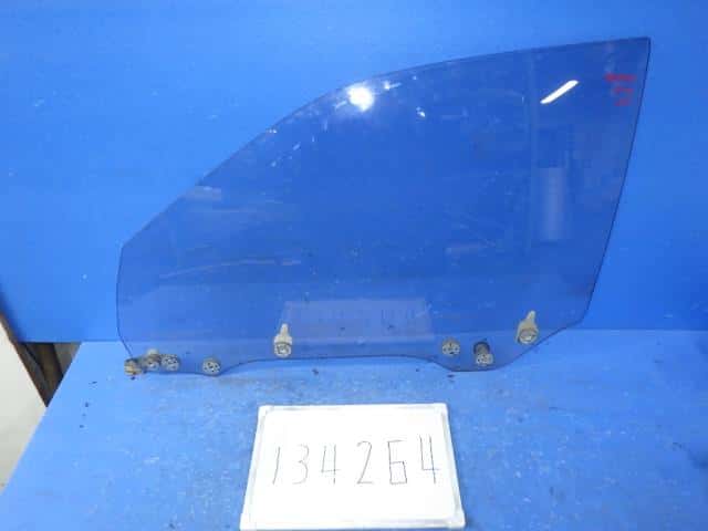 Front Left Door Windshield NISSAN Laurel 1991 E-HC33 — photo 1