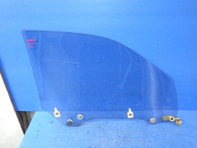 Front Left Door Windshield NISSAN Laurel 1991 E-HC33 — photo 2